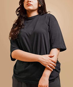 Haute qualité été vêtements décontractés plaine surdimensionné femmes t-shirt haute qualité 100% coton lourd surdimensionné dames t-shirt - Product Image 3