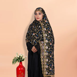 Hiyab de Georgette Premium para Fiestas con Bordado Enriquecido y Trabajo de Lentejuelas con Cuentas, Borde de Encaje Latkan - Product Image 5