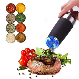 Set di 2 Macinapepe e Saliera Elettrici a Gravità, Alimentati a Batteria, per Ristoranti - Product Image 3