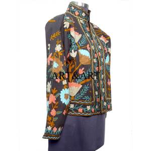 Veste d'hiver matelassée en coton de haute qualité pour femmes, broderie Suzani, design bohème - Product Image 1