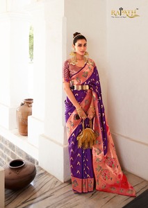 El último Sari estampado de seda de algodón pesado de diseñador de Fab Zone - Product Image 5