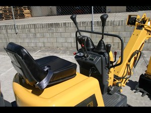 Mini excavadora Liyuan, componentes de Motor, engranaje de 5688 lb, peso operativo, excavadora sobre orugas, sistema totalmente hidráulico - Product Image 4