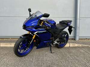 Motocicleta R3miles de Alta Calidad, 321cc - Product Image 2