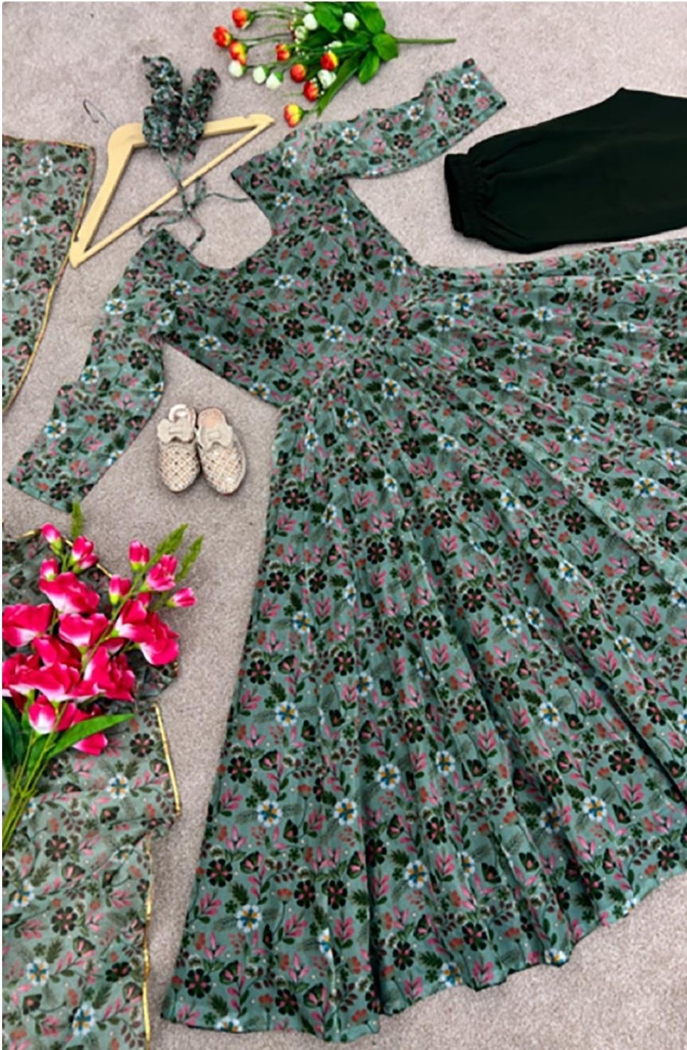 สีเขียว