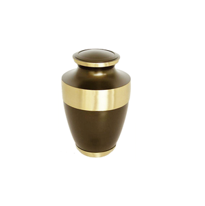Nouveau design d'urne de crémation en laiton pour adultes urne de cendres commémoratives classique finie brun doré à vendre - Product Image 1