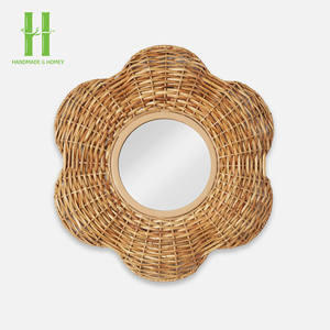 BEST SELLER Le miroir mural artisanal en rotin de qualité supérieure et écologique, parfait pour embellir votre espace de vie - Product Image 6