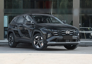 Hyundai Tucson L 1.5T GLS Leading Edition 2025, 1.5L 126 CV, L4, Gasolina, SUV, Tracción Delantera - Product Image 2