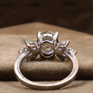 Anillo de compromiso de estilo ovalado y marquesa con diamantes de 7 piedras para mujer - Product Image 3