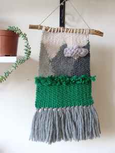 Tenture murale en bois faite à la main écologique avec patchs en tissu recyclé, art décoratif durable pour les maisons culturelles et le monde entier - Product Image 4