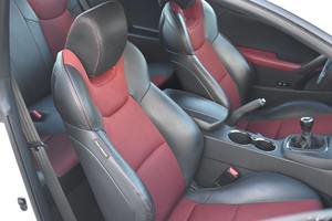 Hyundai Genesis Coupé 2.0T R-Spec d'occasion propre, modèle 2012 - Product Image 3