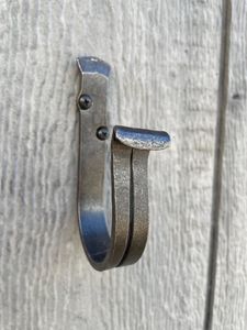 Vintage Rustic Cast Iron Wall Hook For Farmhouse Cottage Cabin And Traditional Homes With Strong Durable Design - Product Image 2