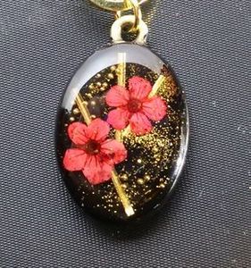 สินค้ามาใหม่แนวสตรีทบอยขายดีสร้อยคอไข่มุกเรซินใสสร้อยคออะคริลิคสำหรับผู้ชายแนวฮิปฮอปพังค์ - Product Image 2