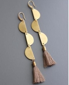 Boucles d'oreilles or arbre de vie Tribal laiton cerceau ethnique fait à la main Festival cadeau pour son mariage fantaisie gland métal - Product Image 1