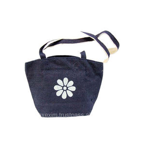 Bolsa de yute laminada hecha a mano, bolsa de diseño de yute de moda Premium ecológica para la sostenibilidad - Product Image 3