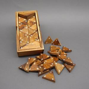 Juego de Dominó de Madera Natural - Dominós Doble-12 Hechos a Mano con Caja de Almacenamiento Resistente - Product Image 4