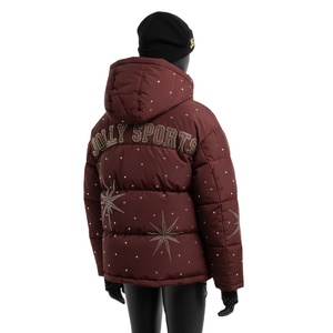 Chaqueta Acolchada para Mujer, Tejido de Poliéster, Paneles Acolchados Aislantes, Elegante Chaqueta Acolchada Color Granate con Logotipo Personalizado para Mujer - Product Image 4