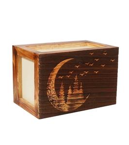 Urnas de cremación de madera grabadas con parte superior de madera de pino para cenizas humanas, urna de cenizas conmemorativas funerarias hechas a mano para adultos (pájaro volador de media luna) - Product Image 2