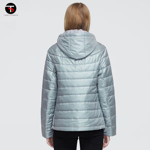 Chaqueta acolchada de invierno de último diseño para mujer, manga larga, cremallera, transpirable, impermeable, tejido de punto, estilo deportivo, OEM personalizable - Product Image 4