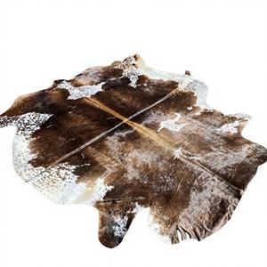 Piel de vaca auténtica ISONZ Natural 1230 de primera calidad, cuero genuino de 1.2-2.0 mm de grosor, 30 pies, tamaño personalizado, marrón y blanco - Product Image 1