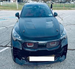 KIA STINGER GT2 AWD 2023 d'occasion, conduite à gauche/droite - Product Image 1