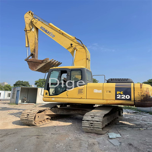 รถขุดตีนตะขาบ Komatsu PC220-7 นำเข้าจากญี่ปุ่น ขนาด 22 ตัน กำลัง 123 กิโลวัตต์ บุ้งกี๋ 1-1.2 ลูกบาศก์เมตร ปี 2016-2024 เครื่องยนต์และปั๊ม สภาพดีเยี่ยม - Product Image 3