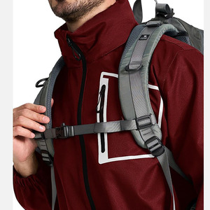 Veste de randonnée imperméable à capuche pour hommes, tendance, en tissu de qualité supérieure, douce et texturée, très vendue - Product Image 2