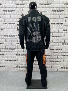 Chándal de hombre reflectante personalizado con diamantes de imitación al por mayor mejor fabricante en Pakistán para ropa de invierno - Product Image 3