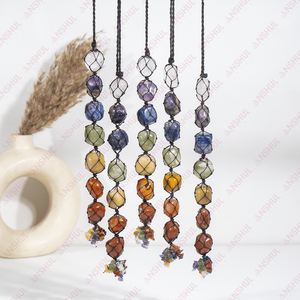 Vente en gros de cristaux de guérison naturels 7 chakras avec pampilles, de qualité supérieure, pour la décoration de la maison et de la voiture, forme irrégulière faite à la main - Product Image 1