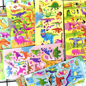 Pegatinas de PVC de Dinosaurios Lindos y Divertidos, Pegatinas Decorativas de Anime de Dibujos Animados Resistentes al Agua para Regalos Promocionales - Product Image 3