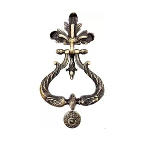 นักเคาะประตูโลหะทองเหลืองบริสุทธิ์สไตล์หรูหราคุณภาพสูงนักเคาะประตูชนบทวินเทจสําหรับวิลล่าโรงแรมบ้านในราคาถูก Moq - Product Image 2