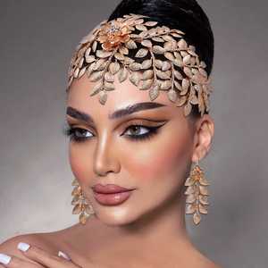 มงกุฎประดับเพชรเทียมสีเงิน Bridella BHP510-S พร้อมสายคาดศีรษะที่สวมใส่สบายและแน่นหนา เหมาะสำหรับงานแต่งงาน งานพรอม และงานพิธีการ - Product Image 5