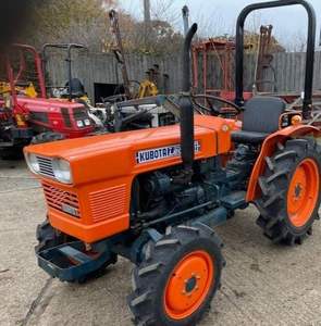 Tracteur Kubota LA1153 original d'occasion, godet de chargeur à fixation rapide pour moteur/moteur 2010 pour fermes, vente maintenant disponible, aucun problème connu - Product Image 6