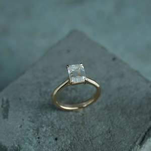 Bague de fiançailles Moissanite coupe émeraude 10x7mm | Solitaire or ou argent bande | Anniversaire de mariage de mariée bijoux fins OEM - Product Image 3