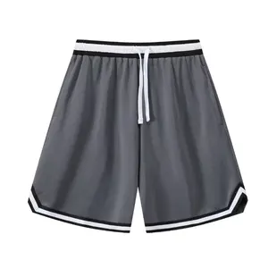 Shorts de sport pour hommes en maille respirante, taille mi-haute, décontractés, à séchage rapide, 100% polyester, vente en gros personnalisée - Product Image 5