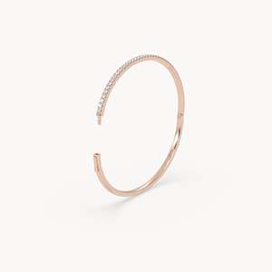 กำไลข้อมือเพชรทรงบางแบบครึ่งวง Eternal Bangle - Product Image 5