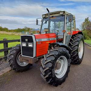 Tractor agrícola Massey Ferguson MF390 4WD usado modelo 390 con engranaje de bomba disponible para la venta en Austria - Product Image 3