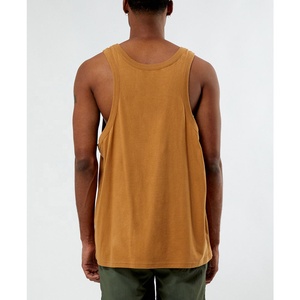 เสื้อกล้ามโพลีเอสเตอร์ผู้ชายแบบขายส่ง สกรีนโลโก้ตามสั่ง ระบายอากาศได้ดี แห้งเร็ว รับทำตามแบบ - Product Image 3