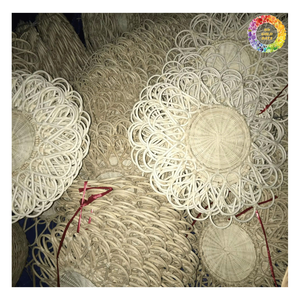 Mantel de ratán Artículo de decoración de comedor Regalo especial Utensilios de cocina Mantel de ratán Forma redonda Producto de artesanía vietnamita - Product Image 2