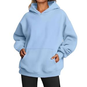 Sweat-shirt à capuche imprimé pour femmes de haute qualité poches kangourou et manches douces automne/hiver couleur unie douce - Product Image 1