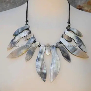 <span class=keywords><strong>2025</strong></span> anting-anting Fashion mewah perhiasan anting-anting tanduk kerbau alami buatan tangan Bangle dari <span class=keywords><strong>India</strong></span> untuk wanita hadiah pernikahan mode