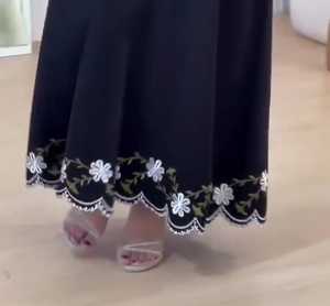 Vestido Abaya bordado estilo Dubái tradicional para mujer elegante corte modesto bordado de trabajo tela transpirable para musulmanes formales - Product Image 1