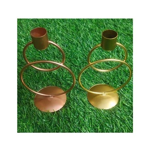 Bougeoir en métal de trois tailles différentes Taille et forme personnalisées Bougeoir couleur or à bas prix - Product Image 3