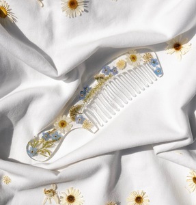 หวีเรซิ่นมืออาชีพสำหรับช่างตัดผม ใช้สำหรับจัดแต่งทรงผมในร้านเสริมสวย วัสดุเรซิ่นคุณภาพสูง - Product Image 4