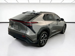 SUV BZ4X XLE 2023 d'occasion, conduite à gauche/droite, à vendre, prêt à être expédié - Product Image 4