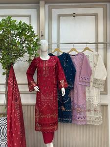 Ensemble de robe d'hiver 3 pièces Ssumaira Collection, broderie moderne en coton, salwar kameez, séchage rapide, coupe classique pour les fêtes - Product Image 6