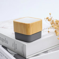Kotak suara kartu TF Bluetooth portabel Mini kustom lampu LED RGB hadiah Speaker nirkabel kayu bambu persegi
