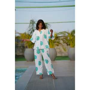 Top de Manga Corta Aqua con Estampado de Remolinos Marinos para Mujer, con Detalles de Cuentas en las Mangas, Talla Única, Transpirable, para Adultos - Product Image 2