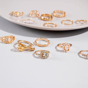 แหวนชุดฝังมุก ดีไซน์ไม่ซ้ำใคร ขายดี ชุบทอง/เงิน ลายบิดเกลียว รูปหัวใจ ผีเสื้อ รับผลิตตามแบบ ODM สำหรับงานแต่งงาน งานหมั้น ทำจากโลหะผสม - Product Image 4