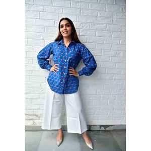 Camisa de Algodón Popelín con Estampado Floral Rosa para Mujer, Talla Única (XS a XL), Manga Larga, para Oficina y Uso Casual, Estampado Azul Hecho a Mano - Product Image 6