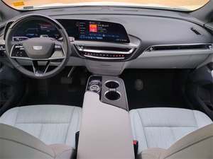 Cadillac LYRIQ Sport 2 AWD 2024, Vehículo Eléctrico, Autonomía NEDC de 501-600 km, Motor de 300 kW+, Batería de 90-110 kWh, Tracción en las 4 Ruedas - Product Image 6